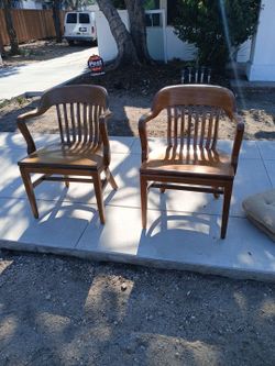 Set of 4 chairs