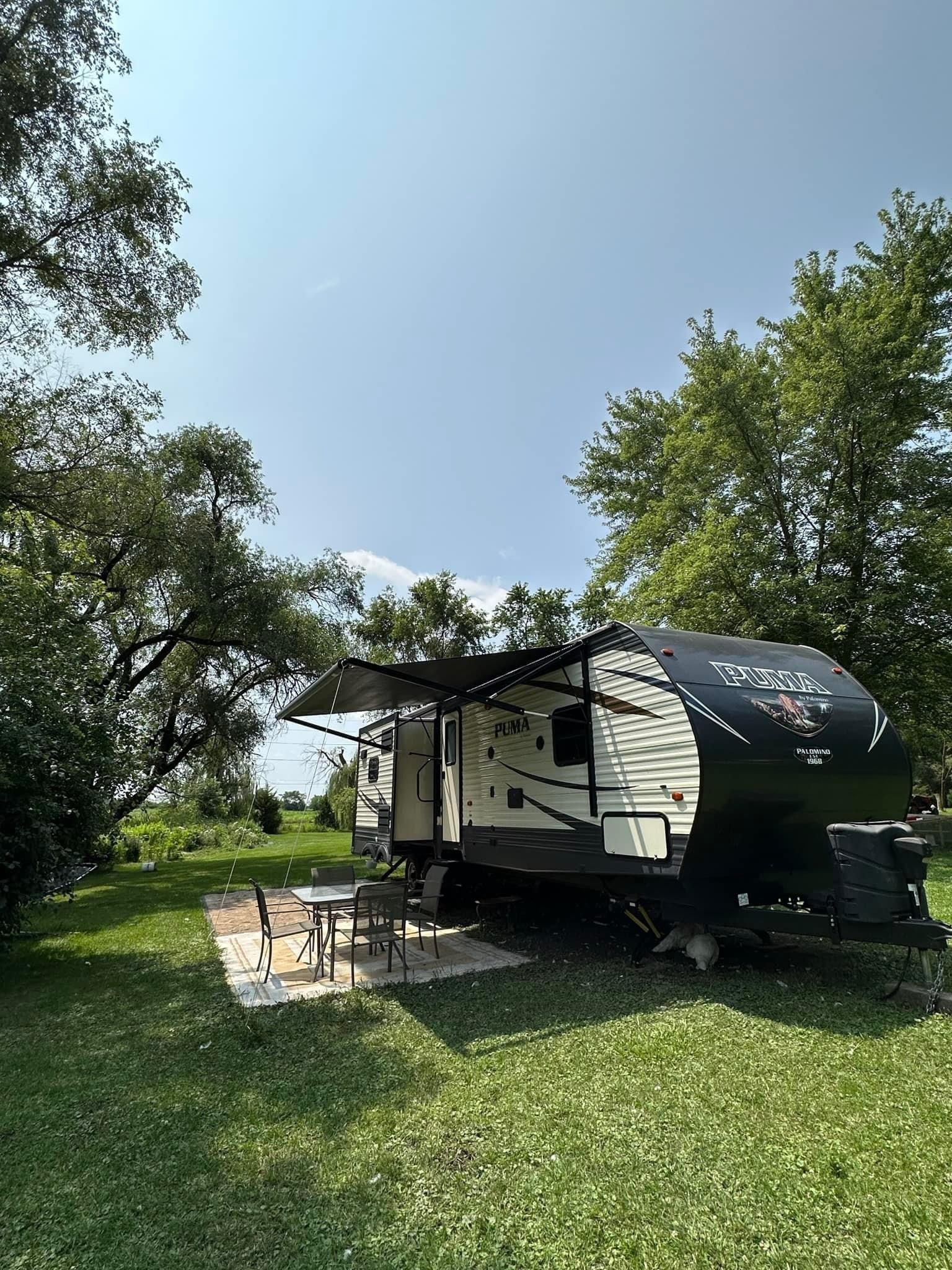 2017, Modern, Cozy Updated Puma Palomino Travel Trailer