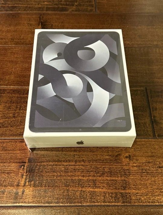 New Apple iPad Air (5th Gen) 64GB
