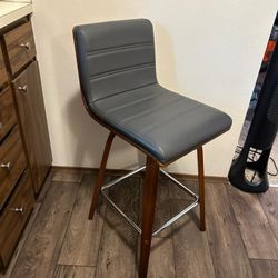 2 Swivel Counter Height Chairs, Leather, Wood