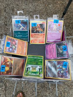 Pokémon cards packs w/ 25 cards
