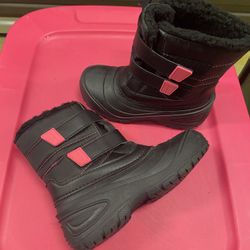 Girls Snow Boots New Size 1