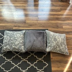 Decorative Pillow Set 