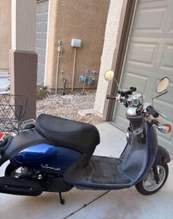 Moped with Title