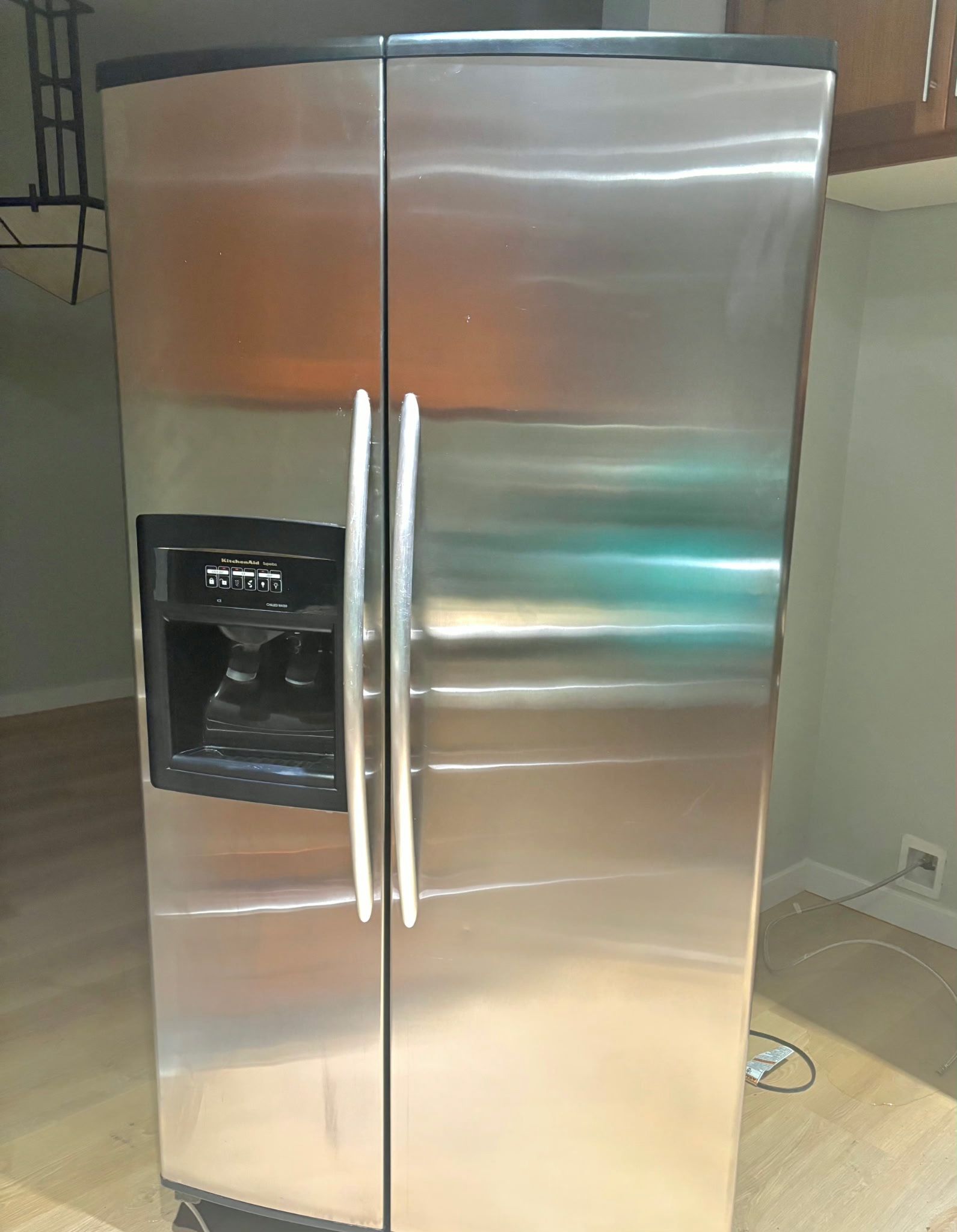 Refrigerator Stainless Steel! Kitchen Aid!Great Condition! Everything Works! Delivery Available!