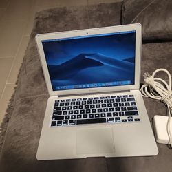 Macbook Air Cery Good Condition 