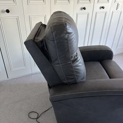 Ashley Dual Power Recliner