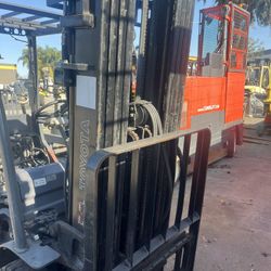 Toyota Forklift Mast 