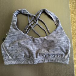 Victoria’s Secret Sports Bra Size Small