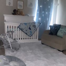 white crib