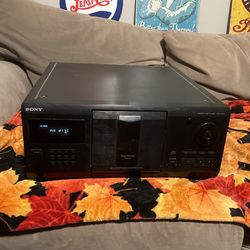Sony 200CD Compact Disc Player - CDPCX210
