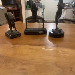 Vintage style bronze nudes sculpture