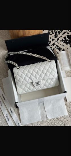 Chanel classic flap