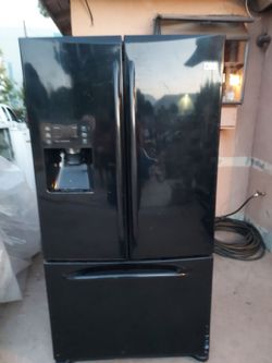 GE refrigerator today only! $300