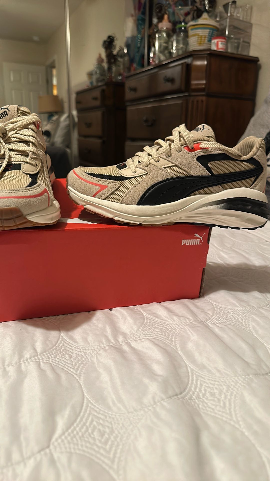 Pumas Wanna Shoes (size 4 Woman)