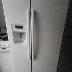 Side  By  Side FRIDGE FREEZER 