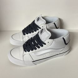 $50 Men’s Vans Brand New Size 10.5 (Women’s 12)
