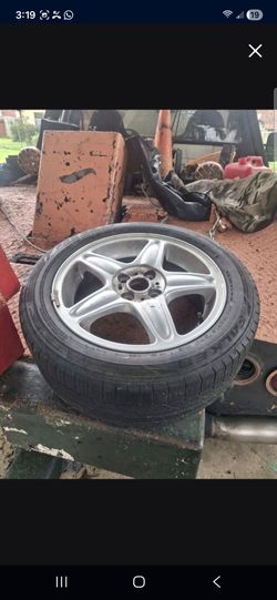 4 lug tire rim