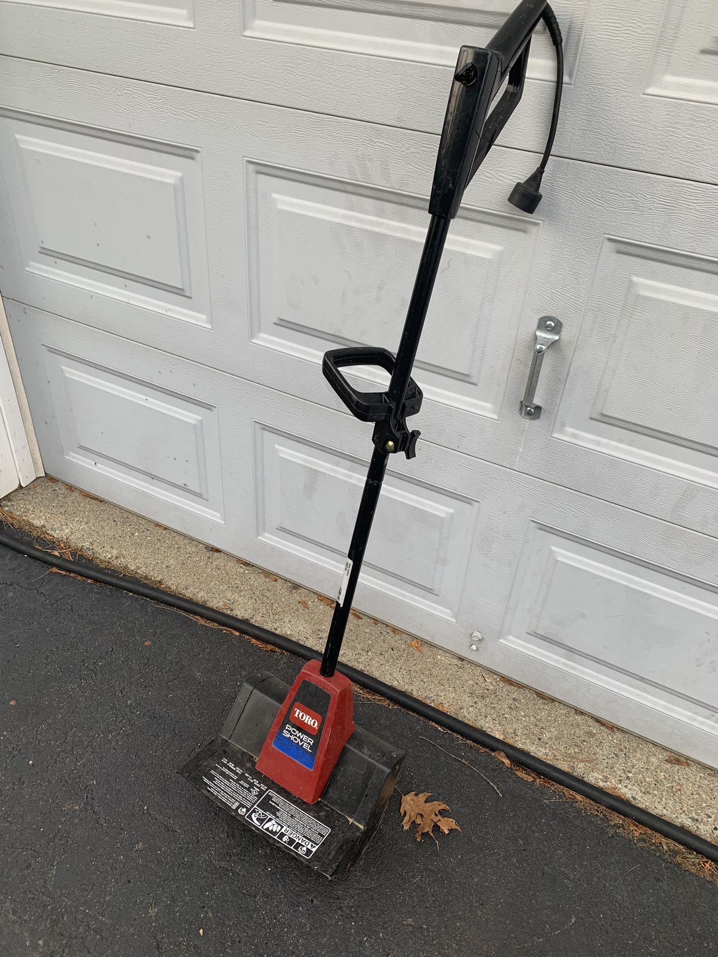 Toro Electric Power Shovel