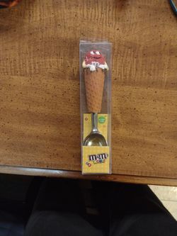 M&Ms World Ice Cream Scoop!