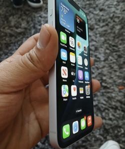 Apple iPhone 16e 128GB White (Spectrum)