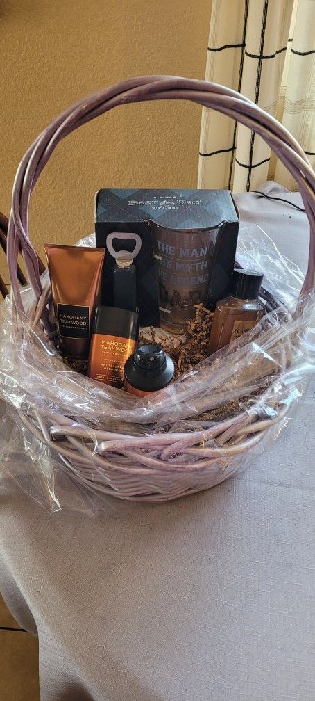 Lillie's Angel Creations Father's Day Baskets
