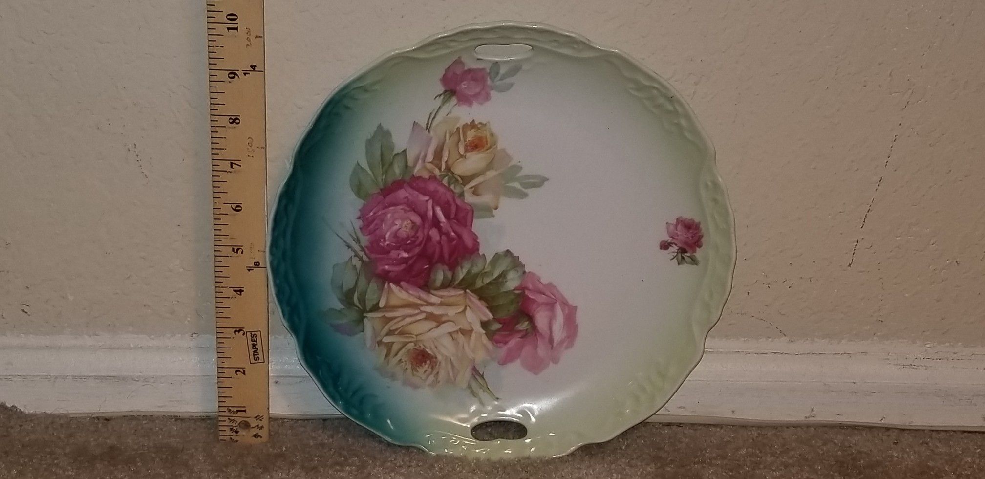 FREE - Beautiful Vintage Rose Motif Decorative Plate