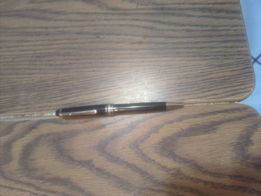 Montblanc Masterstuck Signature Pen