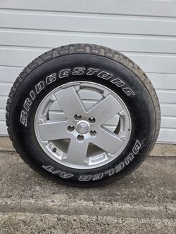 2015 Jeep Wrangler Tire