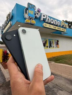 iPhone 16e