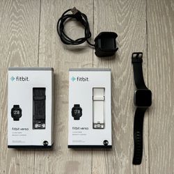 Fitbit Versa with 2 Bands
