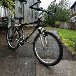 26 Inch Men’s Mountain Bike 