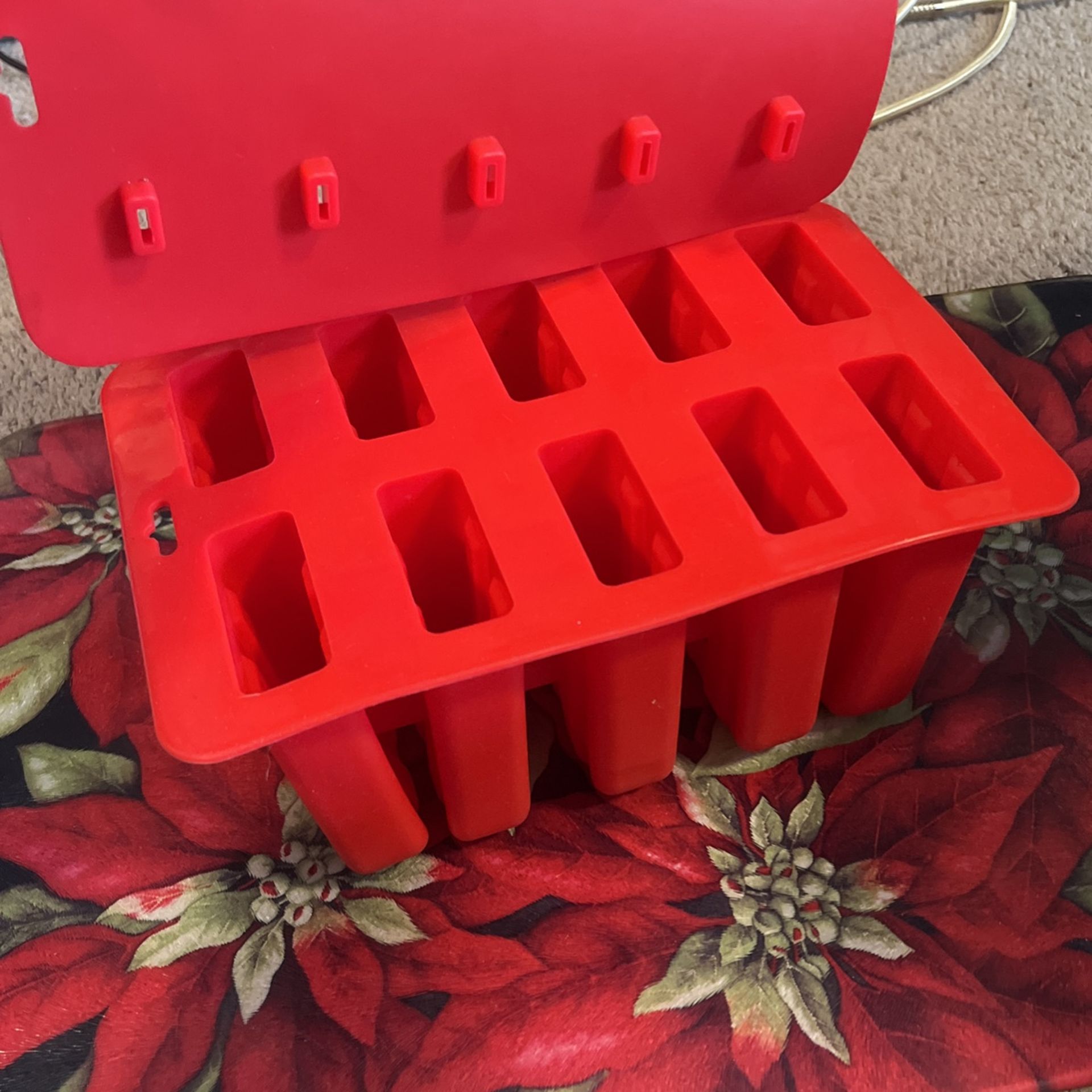 Silicone popsicle maker