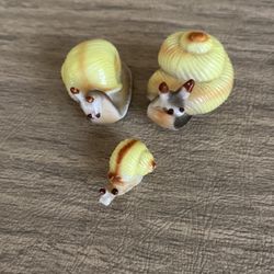 Mini Snails 3 Figurines  $5