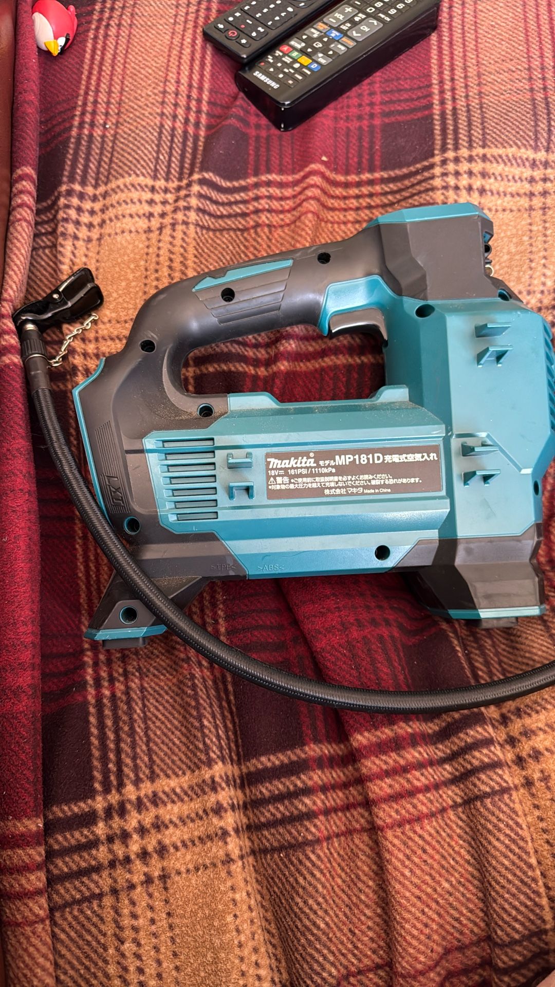 Makita Inflator 18 MP181D