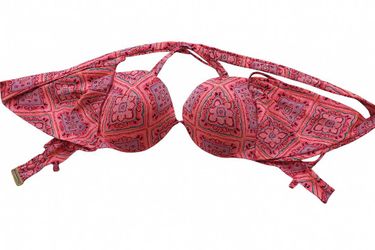 Shade & Shore Bikini Top – New Without Tags
Never worn, excellent condition.