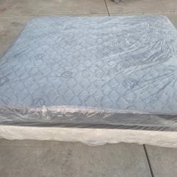 Cal King Mattress And Box Spring 