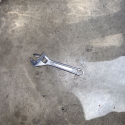 Adjustable Wrench 