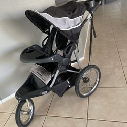 Baby trend Expedition jogging Stroller