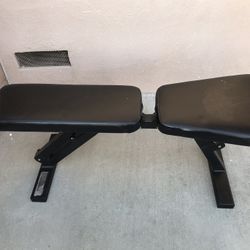 Exercise bench