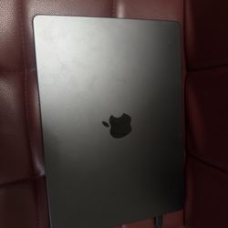 MacBook M4 Pro 2025