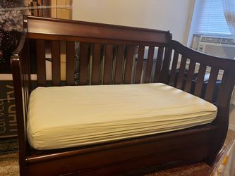 Twin size wood frame bed