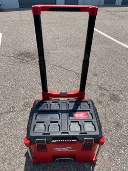 Milwaukee PACKOUT 22in Rolling Modular Toolbox - M12 M18