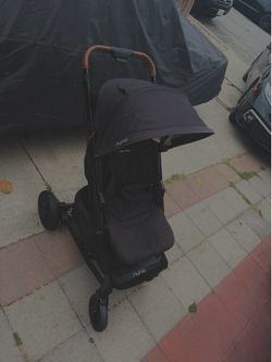 NUNA TAVO Stroller like NEW