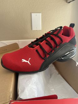 New Puma men’s Size 13 Axelion 2 Tone Red And Black