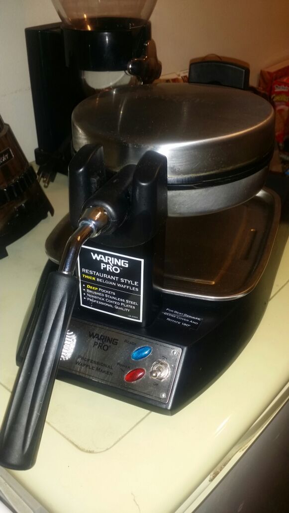 Waffle maker