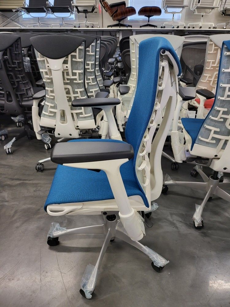 BRAND NEW HERMAN MILLER EMBODY CHAIR BLUE GROTTO MEDLEY FABRIC