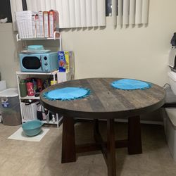 Round Kitchen Table 