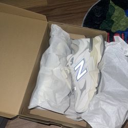 New Balance 9060 New Unisex 7 Women’s 8 1-2
