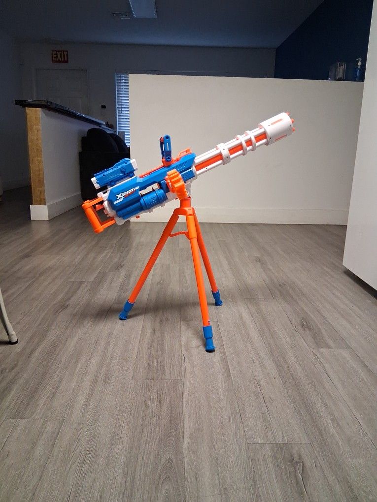 X Shot Ultimafd Insantiy Nerf Gun